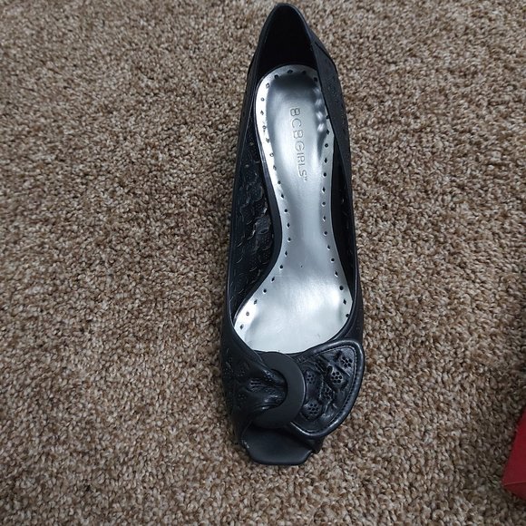 BCBGirls Octopus Black Heels - Picture 3 of 7